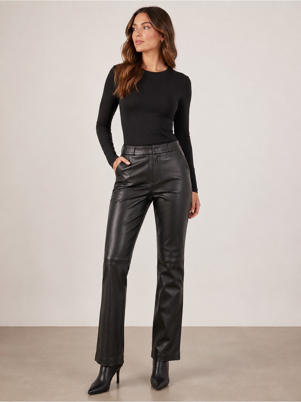 Theory Women’s Slim Fit Leather Pants – Black – Size 2 – Genuine Lamb Leather